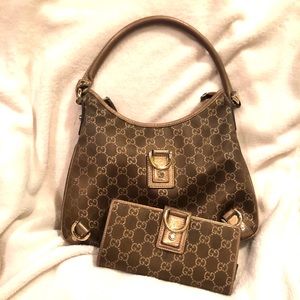 Gucci handbag and wallet set
